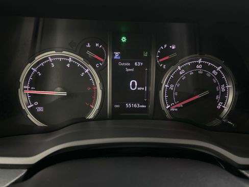 Used 2021 Toyota 4Runner TRD Off-Road AWD/4WD image 14