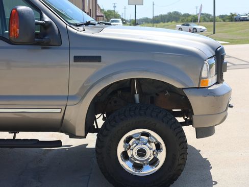 Used 2004 Ford Excursion Limited AWD/4WD image 15