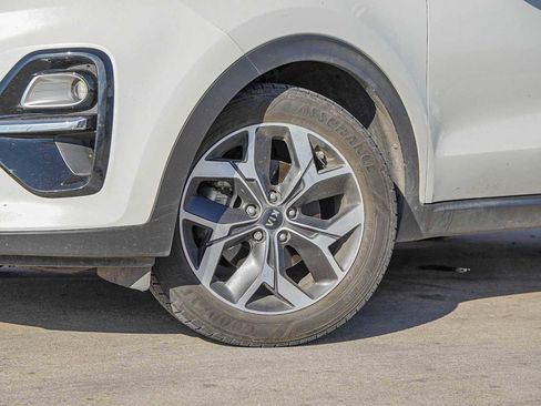 Used 2020 Kia Sportage EX image 2