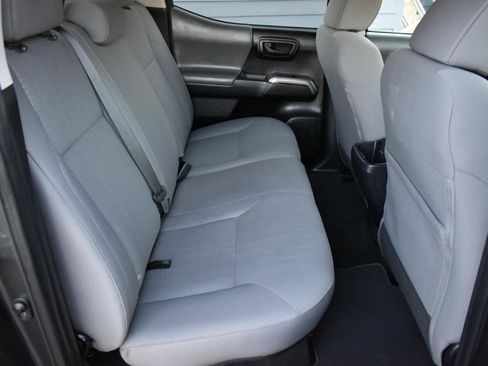 Used 2019 Toyota Tacoma SR5 image 29