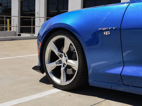 Used 2017 Chevrolet Camaro SS image 7