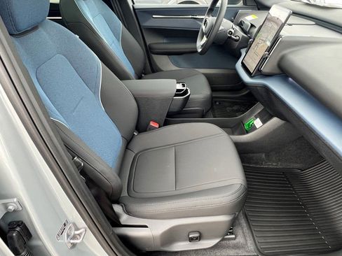 New 2026 Volvo EX30 Plus w/ Protection Package Premier AWD/4WD image 10