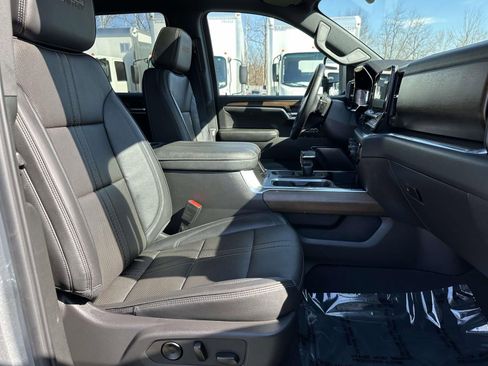 Certified 2024 Chevrolet Silverado 1500 High Country w/ High Country Premium Package image 26