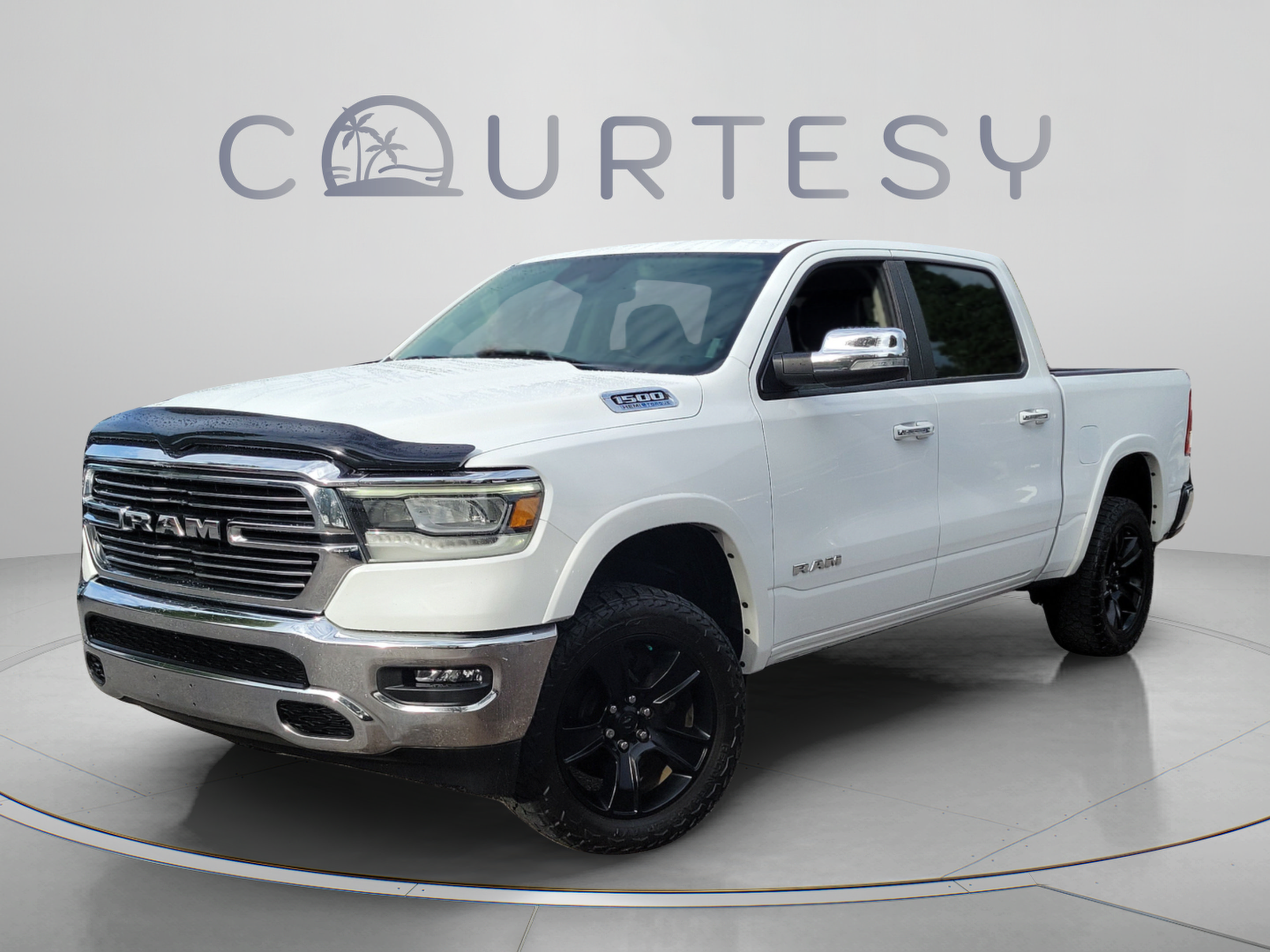 Certified 2022 RAM 1500 Laramie AWD/4WD image 1