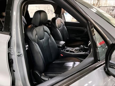 Used 2022 Kia Sorento S image 8