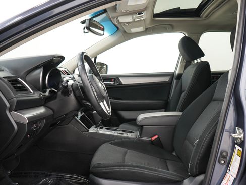 Used 2017 Subaru Outback 2.5i Premium AWD/4WD image 22
