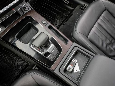 Used 2022 Audi Q5 2.0T Premium image 31