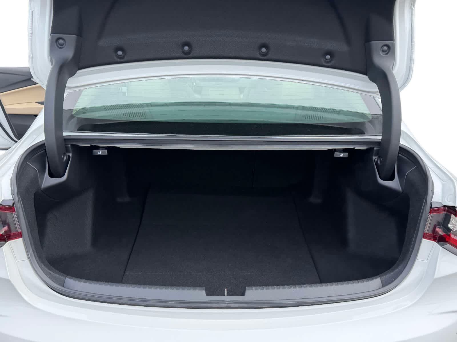 Used 2023 Acura TLX w/ Technology Package FWD image 8