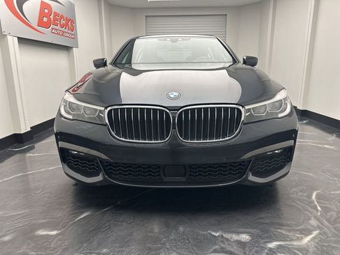 Used 2019 BMW 740i xDrive w/ M Sport Package AWD/4WD image 29