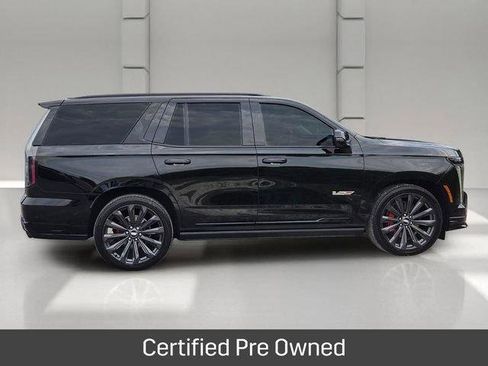 Certified 2025 Cadillac Escalade V w/ LPO, Floor Liner Package AWD/4WD image 6