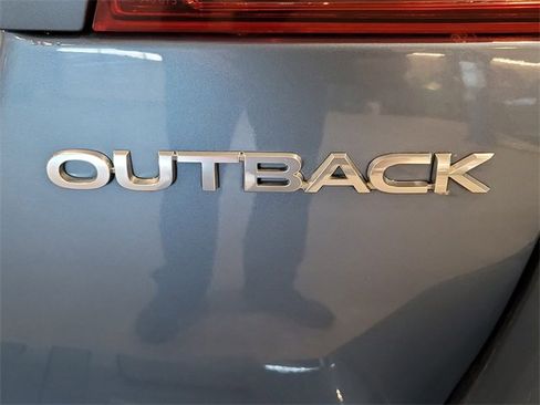 Used 2018 Subaru Outback 2.5i Limited w/ 50th Anniversary Edition image 29