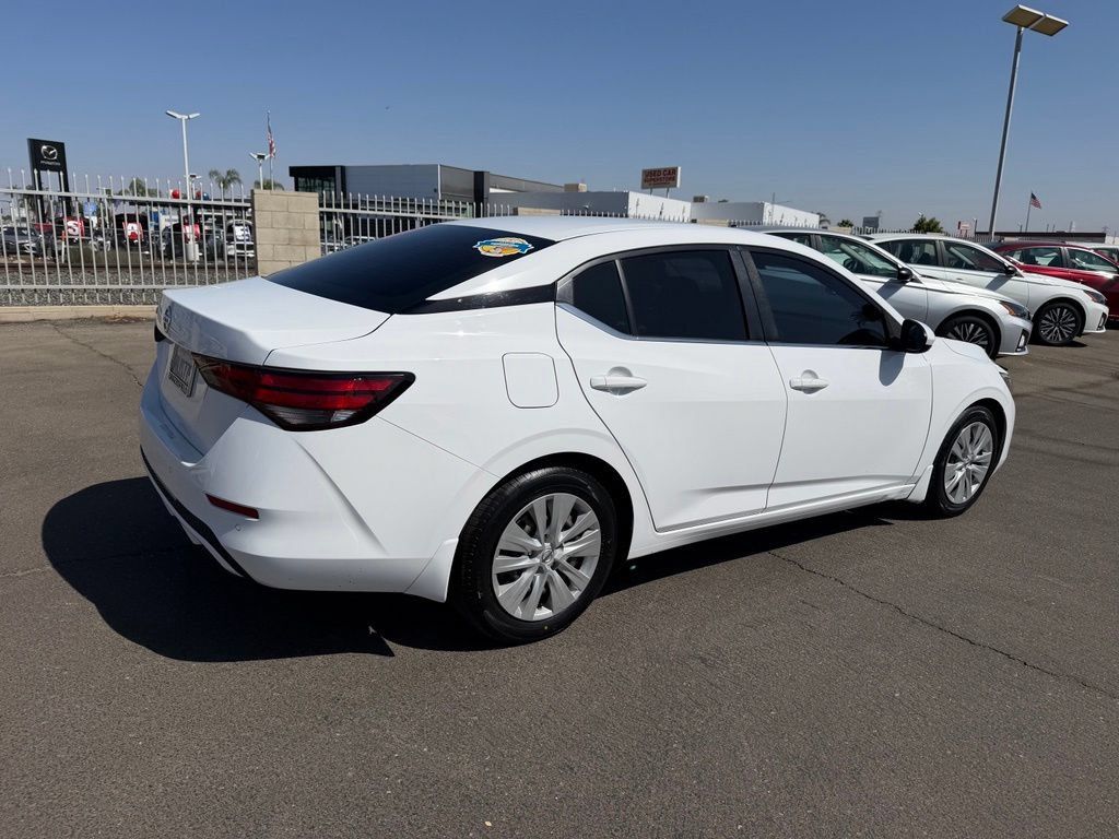 Used 2023 Nissan Sentra S FWD image 6