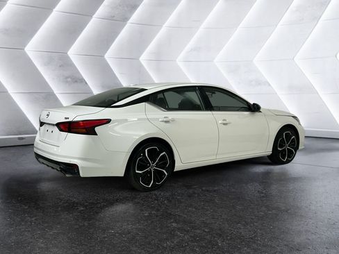 Used 2024 Nissan Altima 2.5 SR FWD image 4