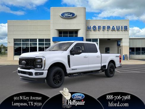 New 2026 Ford F250 Lariat w/ Black Appearance Package image 30