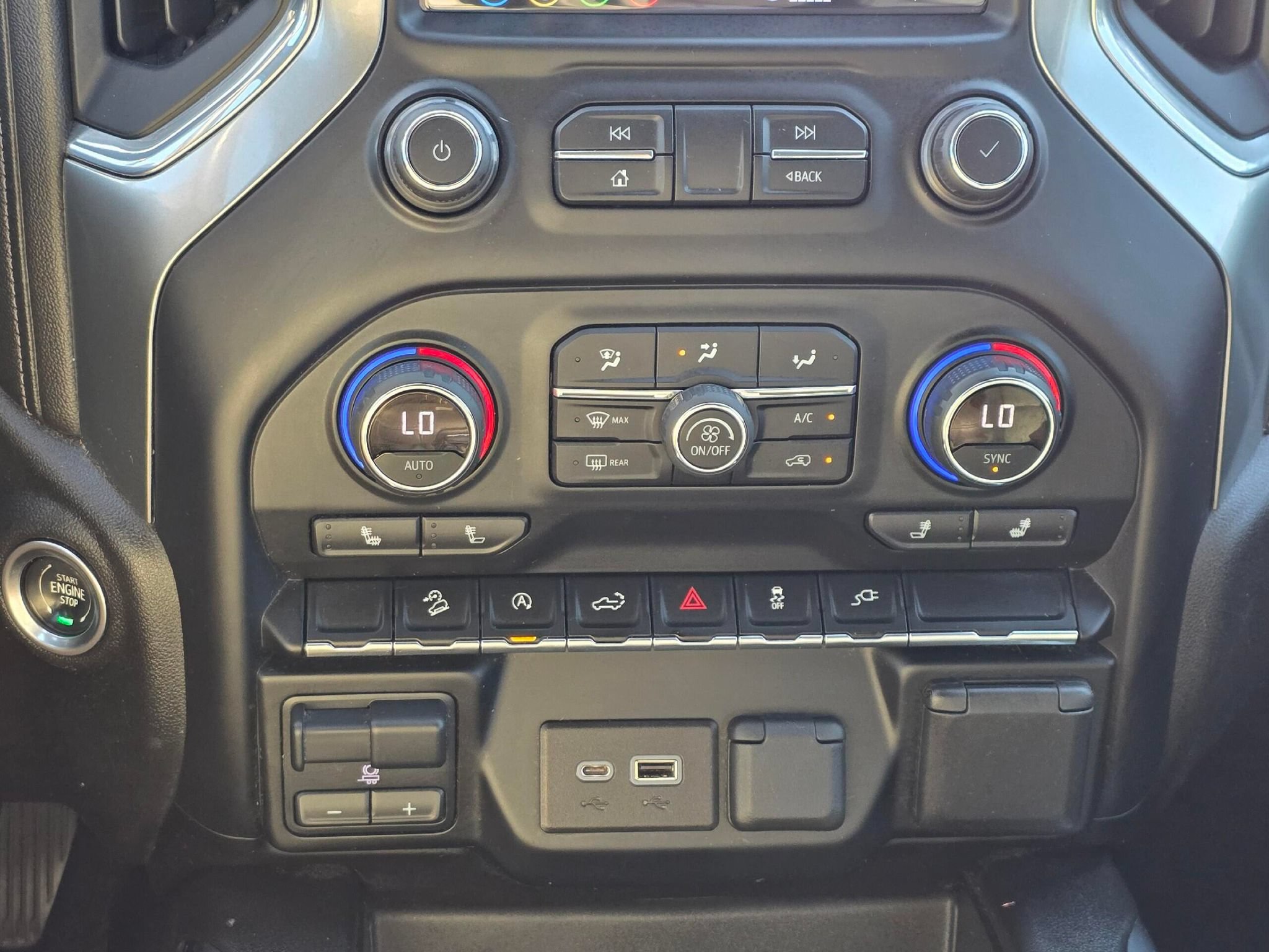 Used 2021 Chevrolet Silverado 1500 RST w/ All Star Edition Plus AWD/4WD image 18