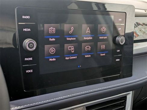 New 2025 Volkswagen Taos SEL image 13