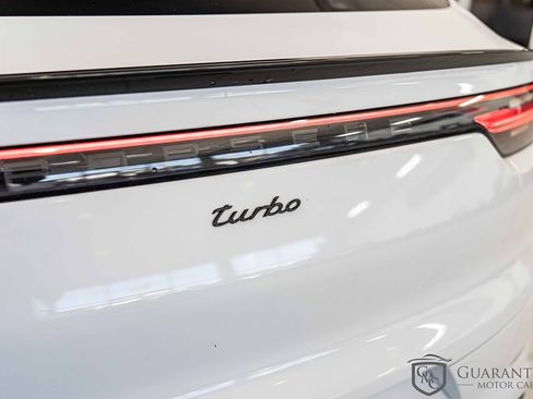 Used 2023 Porsche Cayenne Turbo image 16