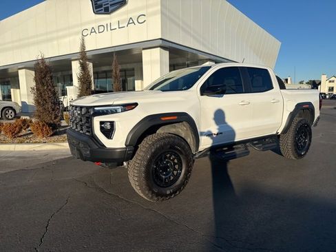 Used 2024 GMC Canyon AT4X w/ AT4X AEV Edition image 4