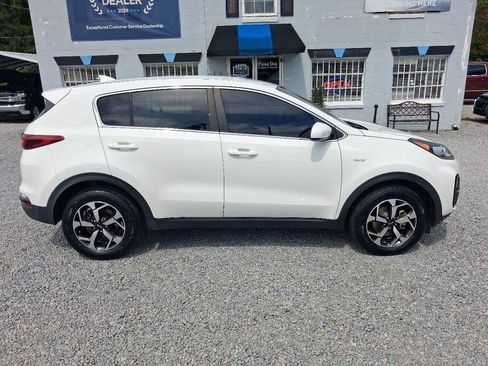 Used 2021 Kia Sportage LX AWD/4WD image 6