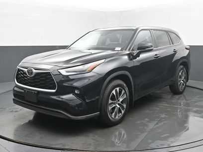 Used 2023 Toyota Highlander XLE
