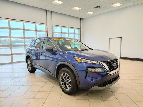 Used 2023 Nissan Rogue S AWD/4WD image 14