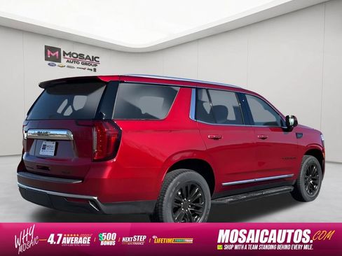 Used 2024 GMC Yukon SLT AWD/4WD image 3