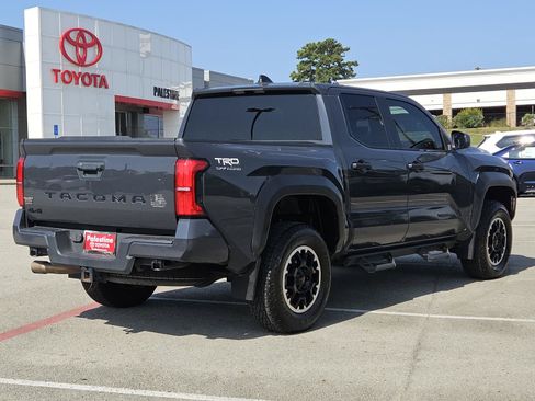 Used 2024 Toyota Tacoma TRD Off-Road AWD/4WD image 4
