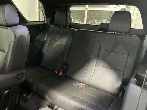 Used 2023 Chevrolet Traverse RS w/ LPO, Floor Liner Package AWD/4WD image 26