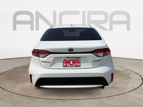 Used 2022 Toyota Corolla LE FWD image 9