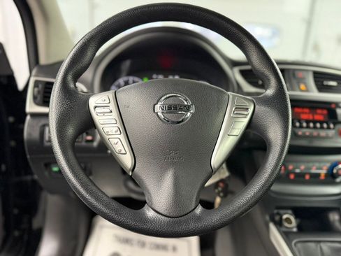 Used 2017 Nissan Sentra S image 20