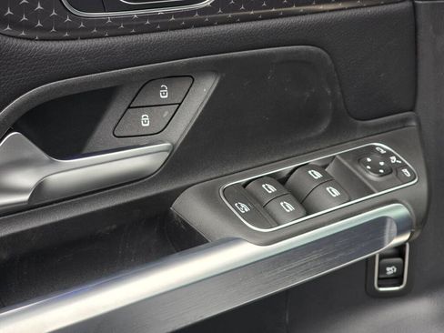 New 2026 Mercedes-Benz GLB 250 4MATIC image 35