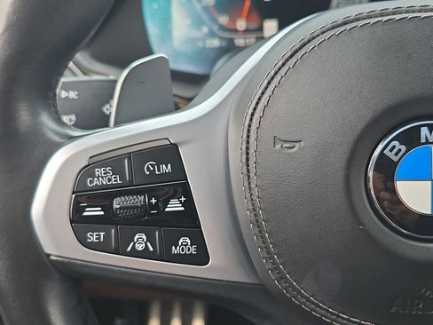 Used 2020 BMW X5 M50i w/ Executive Package image 20