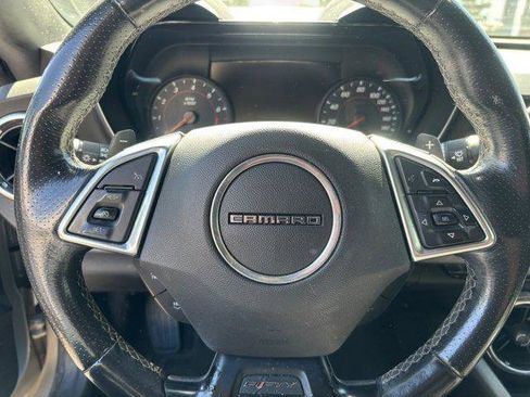 Used 2017 Chevrolet Camaro SS image 8