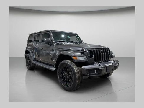 Used 2021 Jeep Wrangler Unlimited Sahara AWD/4WD image 1