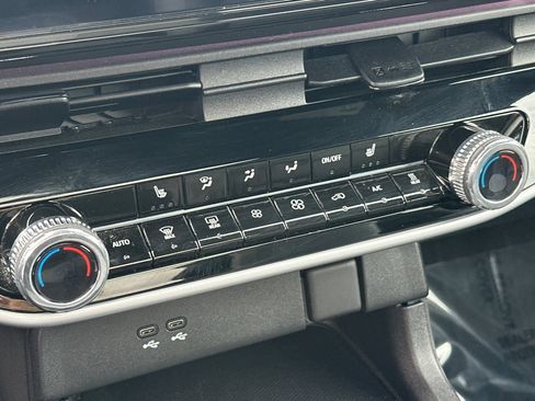 Used 2024 Honda Prologue Touring image 19
