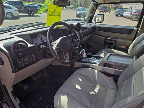 Used 2003 HUMMER H2 w/ Preferred Equipment Group AWD/4WD image 18