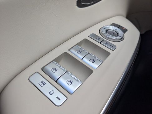 New 2025 Genesis GV70 3.5T Sport w/ Sport Advanced Package image 20