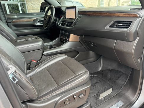 Used 2021 Chevrolet Suburban High Country AWD/4WD image 39