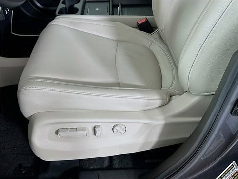 Certified 2025 Honda Odyssey EX-L image 30
