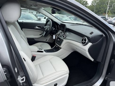 Used 2015 Mercedes-Benz GLA 250 4MATIC image 11