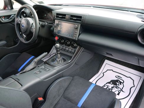 Used 2025 Subaru BRZ tS image 34