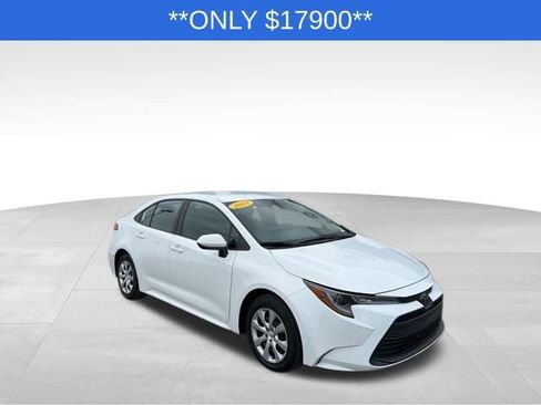 Used 2024 Toyota Corolla LE image 1