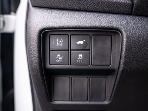 Used 2019 Honda CR-V Touring image 18