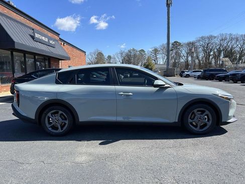 Certified 2025 Kia K4 LXS image 8