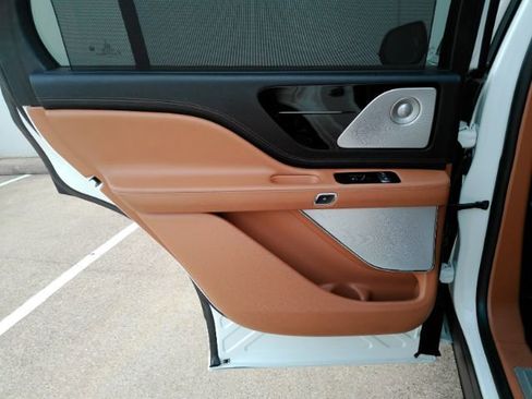 Used 2022 Lincoln Aviator Black Label Grand Touring w/ Class IV Trailer Tow Package AWD/4WD image 19