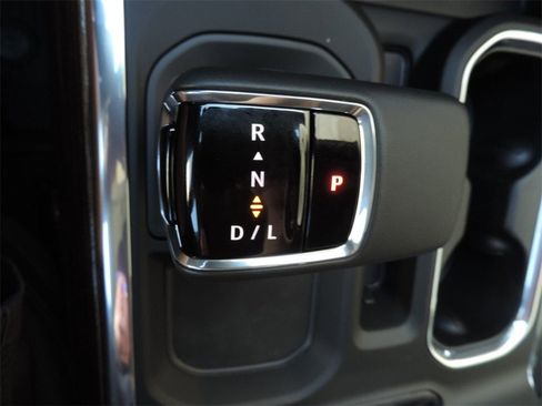 New 2025 GMC Sierra 1500 Elevation w/ Elevation Premium Package image 21