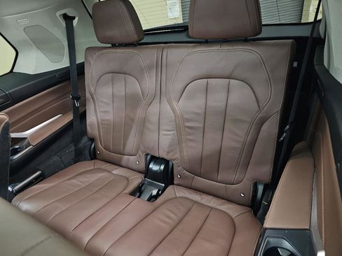 Used 2019 BMW X7 xDrive40i w/ Premium Package AWD/4WD image 28