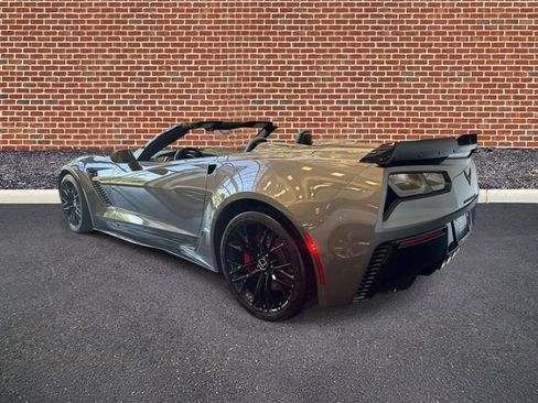 Used 2015 Chevrolet Corvette Z06 w/ 2LZ Preferred Equipment Group RWD image 3