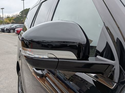 Certified 2025 Lincoln Navigator Black Label image 14