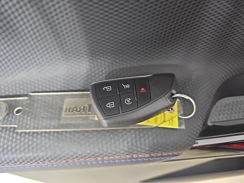 Certified 2025 Chevrolet Equinox RS w/ Safety and Technology Package AWD/4WD image 41